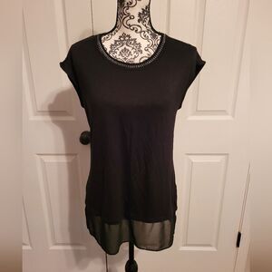 Rose + olive black woman‎ top with silver chain neckline